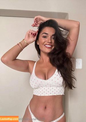 India Reynolds photo #0810