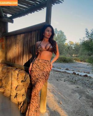 India Reynolds photo #0820