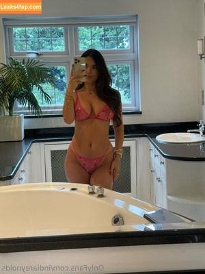 India Reynolds photo #0902