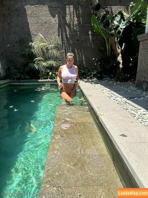 India Reynolds photo #0911