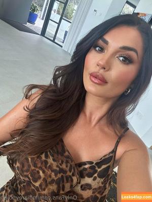 India Reynolds photo #1424