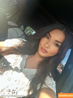 India Reynolds photo #1425