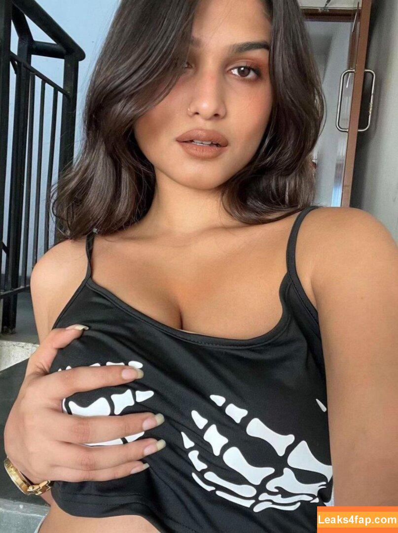 Indian Girls / indianpretty_girls leaked photo photo #0231