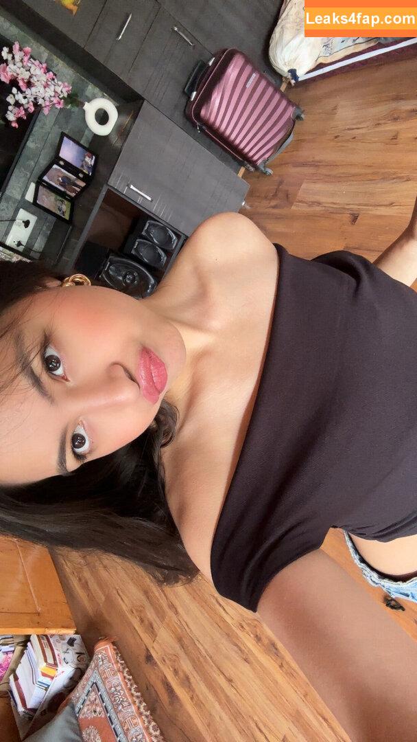 Indian Girls / indianpretty_girls leaked photo photo #0235