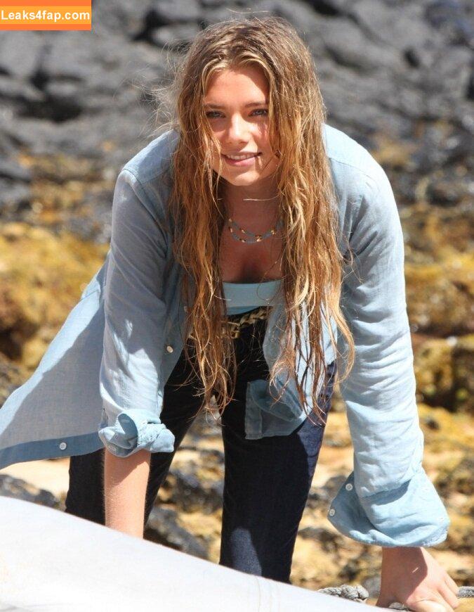 Indiana Evans / indianaevans27 leaked photo photo #0023