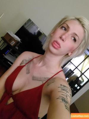 Indigo Augustine photo #1179