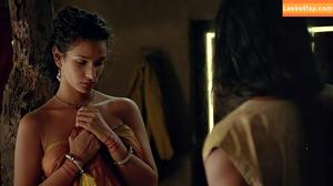 Indira Varma фото #0016