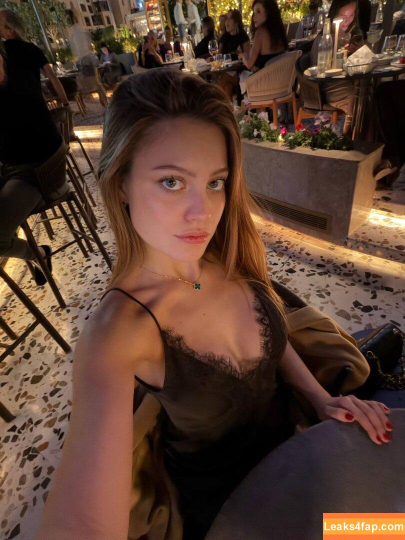 influesii753 / influesii leaked photo photo #0065