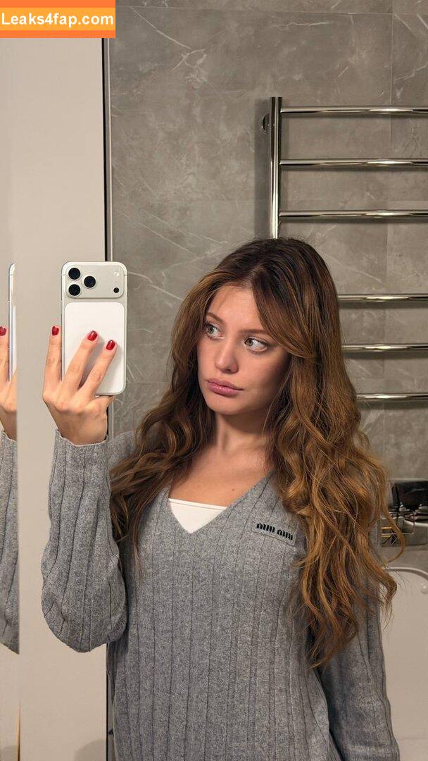 influesii753 / influesii leaked photo photo #0066