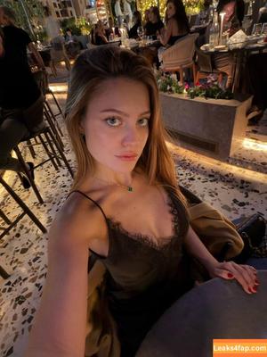 influesii753 photo #0065