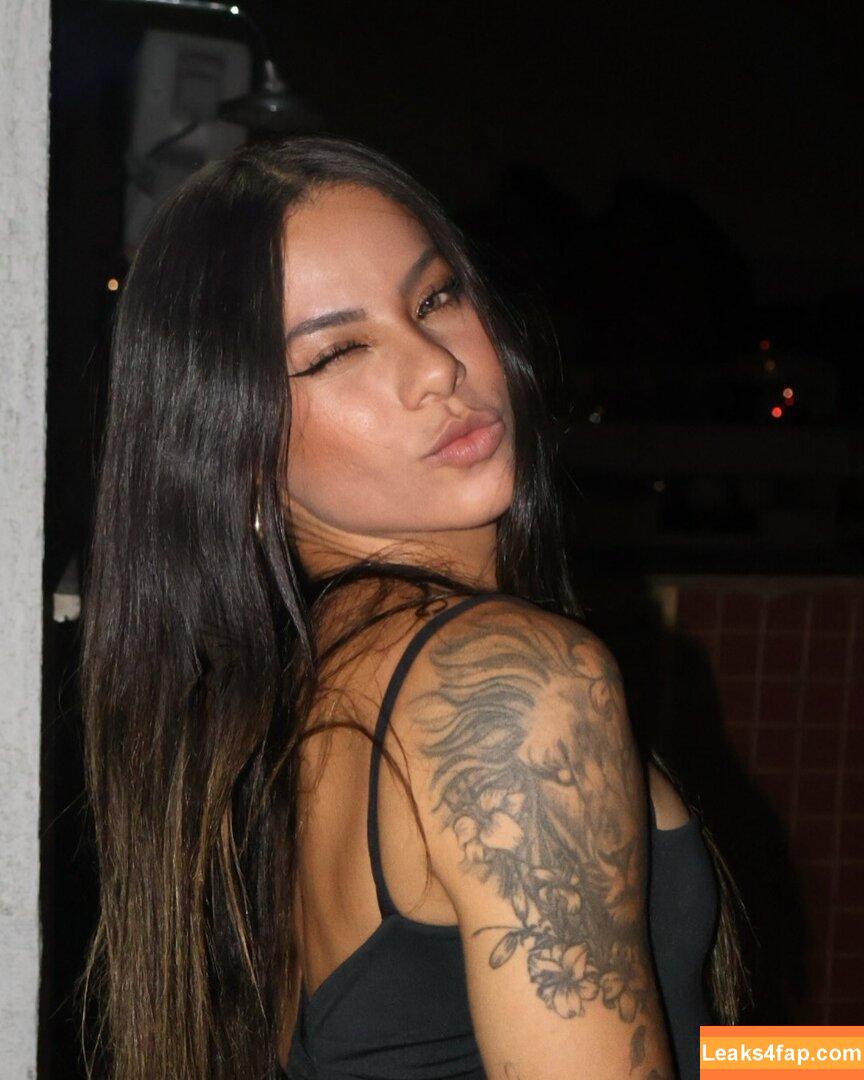Ingrid Oliveira / Ingrid Bronze / ingrid.oliveira96 leaked photo photo #0075