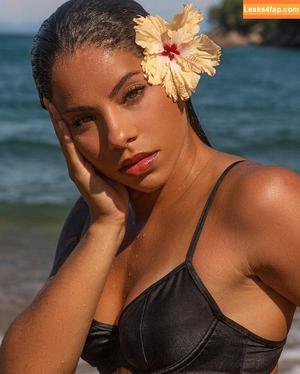 Ingrid Oliveira photo #0039