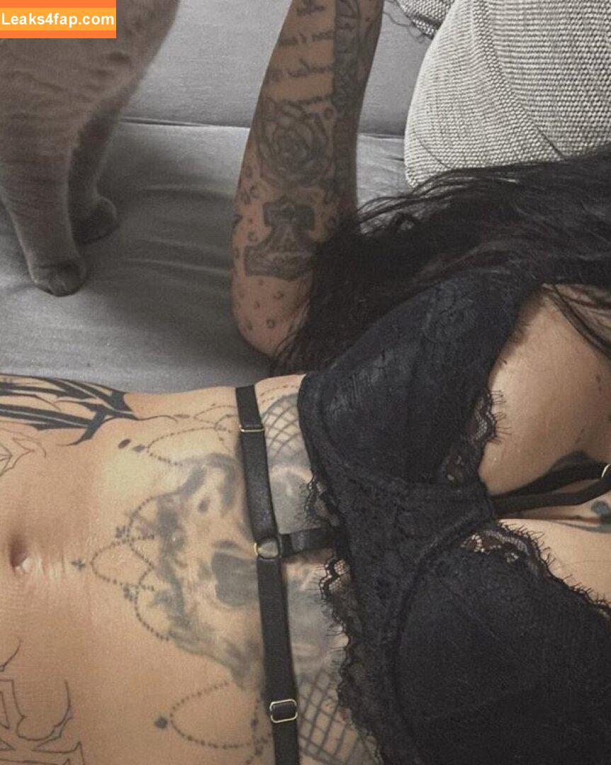 inked-93 /  leaked photo photo #0011