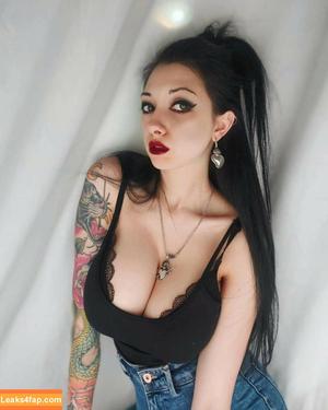 Inkedsmokinggirl photo #0004