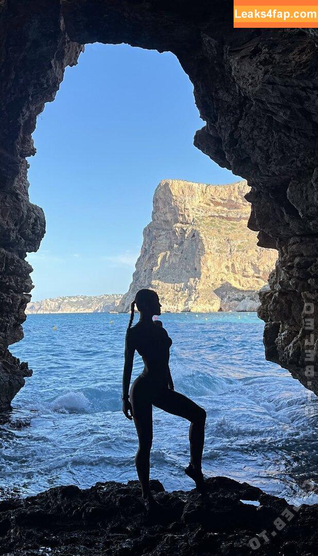 Inna Chimi / innachimi / malinnkaaaaa слитое фото фото #0185