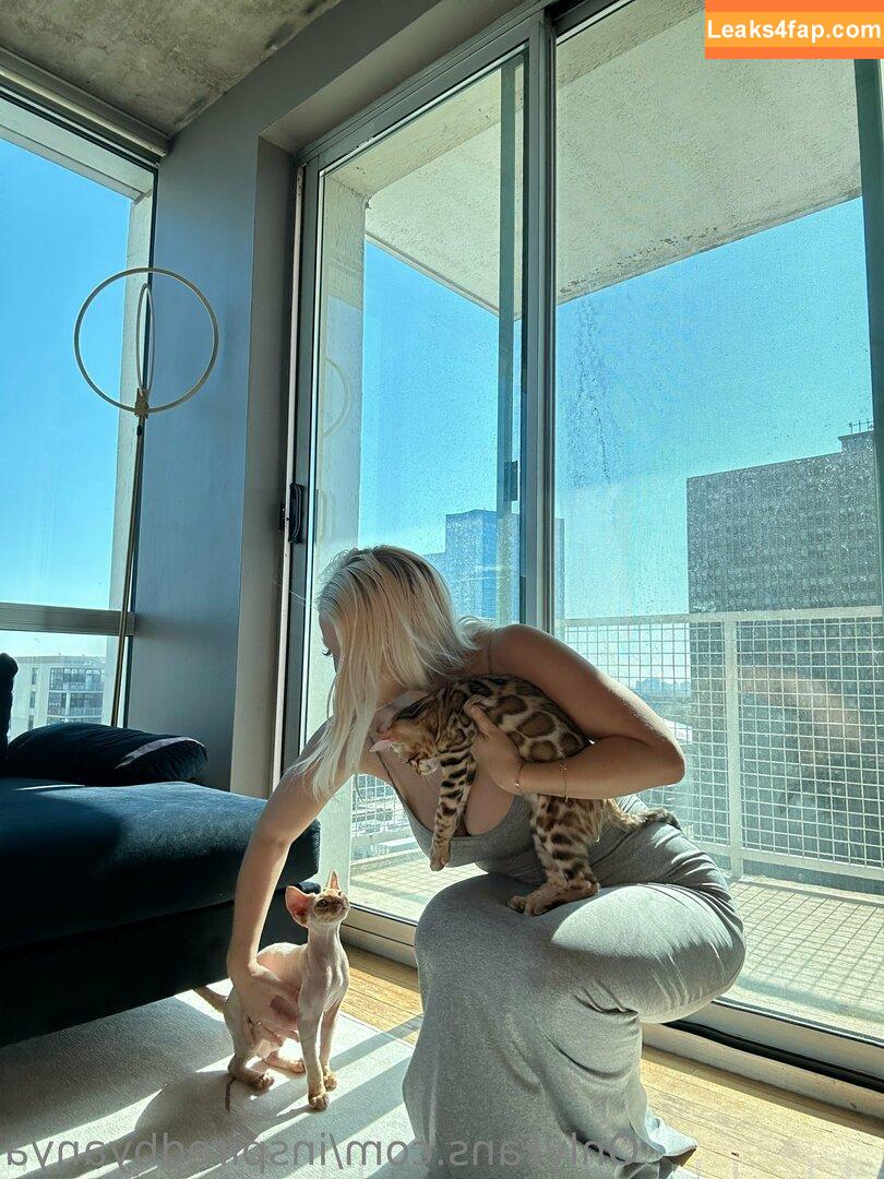inspiredbyanya /  leaked photo photo #0036