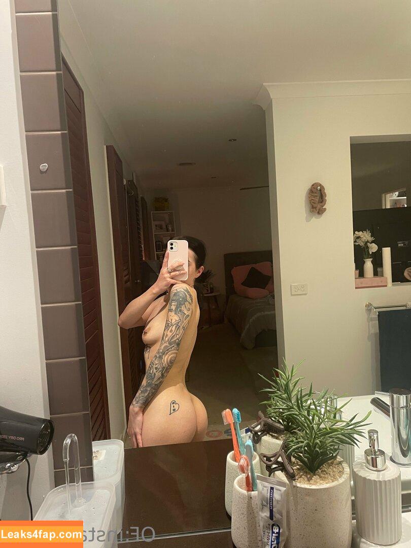 installareem /  leaked photo photo #0015