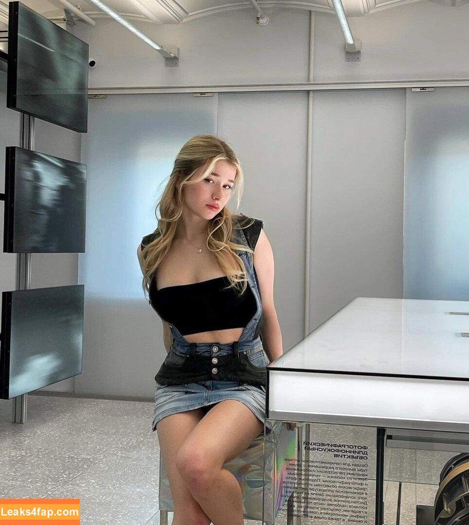 Instrinna /  leaked photo photo #0006