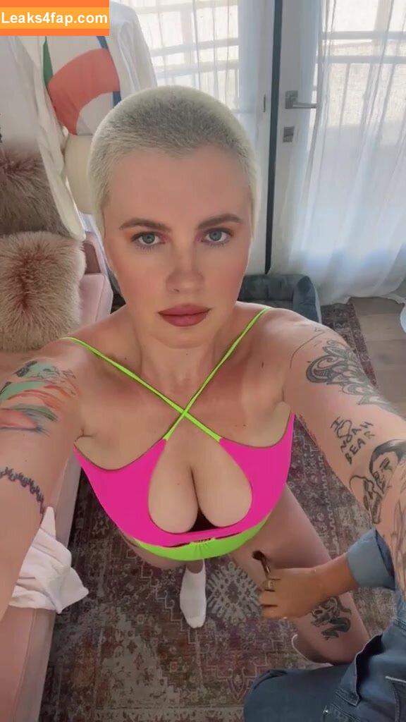 Ireland Baldwin / chloebaldwin... / irelandbasingerbaldwin leaked photo photo #0050