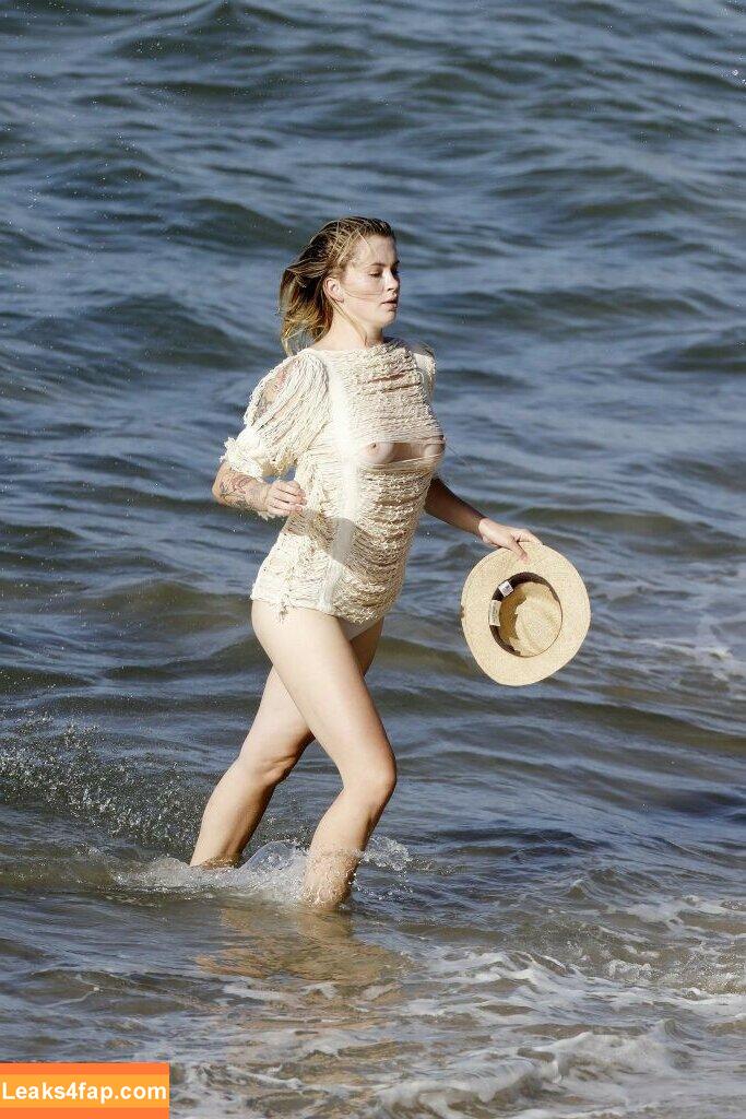 Ireland Baldwin / chloebaldwin... / irelandbasingerbaldwin leaked photo photo #0074