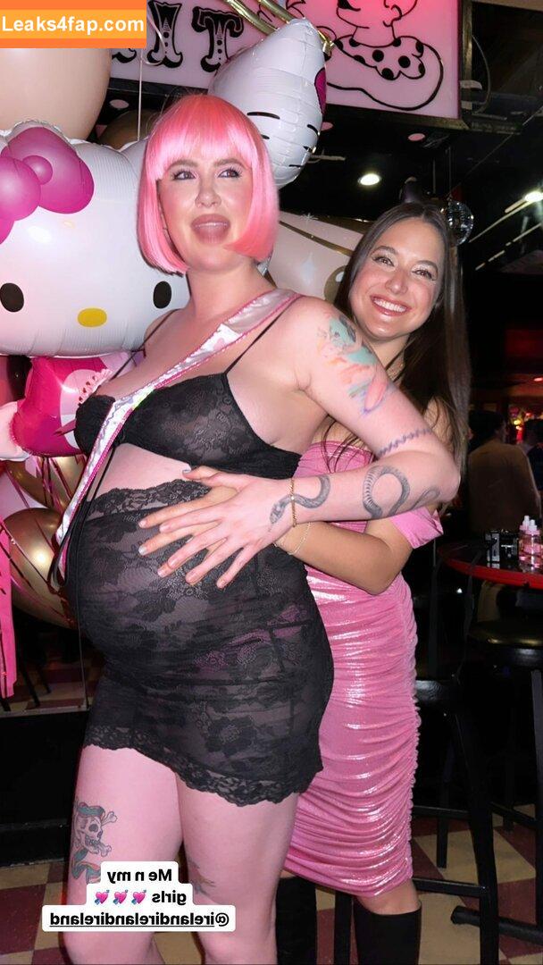 Ireland Baldwin / chloebaldwin... / irelandbasingerbaldwin leaked photo photo #0136