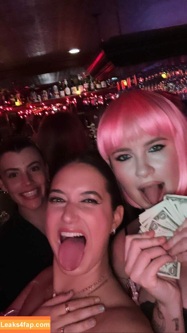 Ireland Baldwin / chloebaldwin... / irelandbasingerbaldwin leaked photo photo #0137