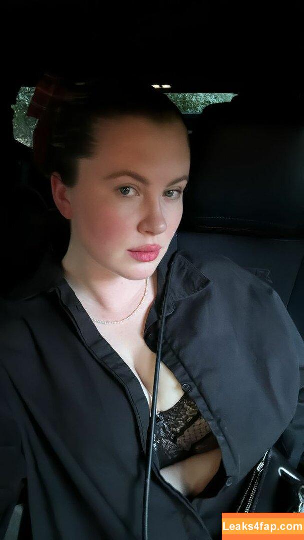 Ireland Baldwin / chloebaldwin... / irelandirelandireland leaked photo photo #0224