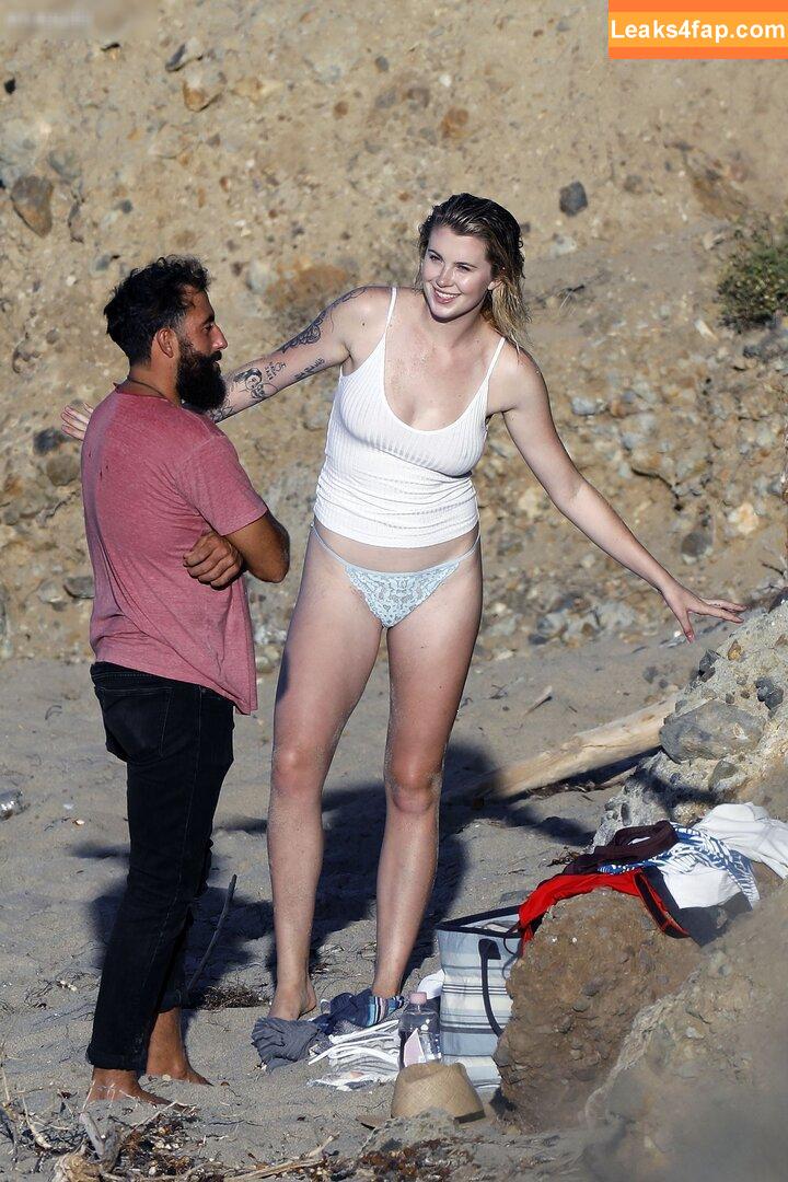 Ireland Baldwin / chloebaldwin... / irelandbasingerbaldwin leaked photo photo #0347