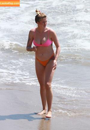 Ireland Baldwin photo #0039