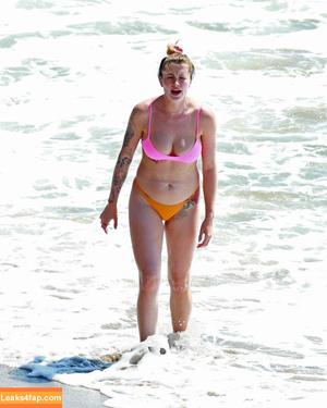 Ireland Baldwin photo #0044