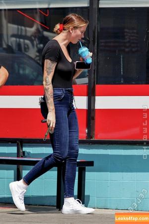 Ireland Baldwin photo #0481