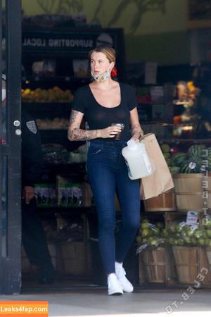 Ireland Baldwin photo #0484