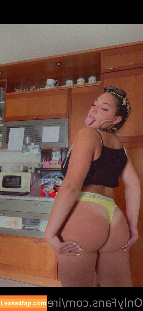 irenuccia02 / irenucciaire leaked photo photo #0008