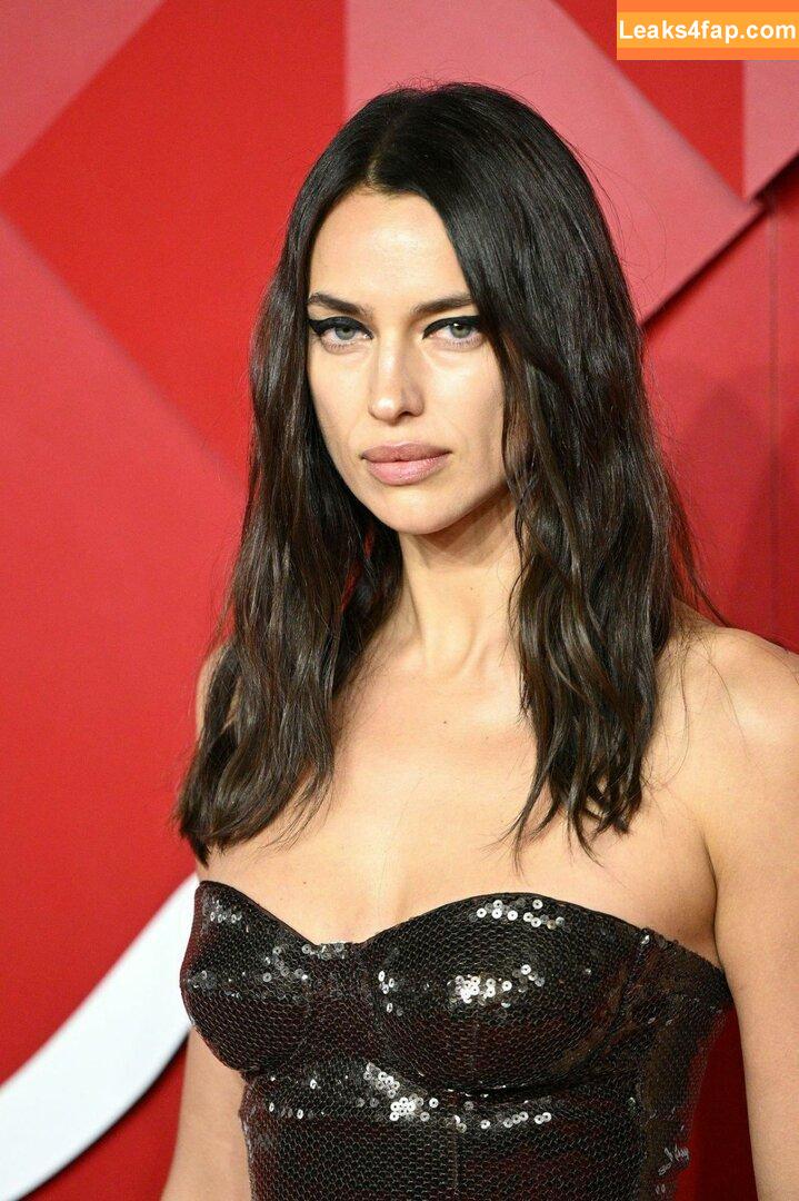 Irina Shayk / irinashayk / theirishayk слитое фото фото #0146