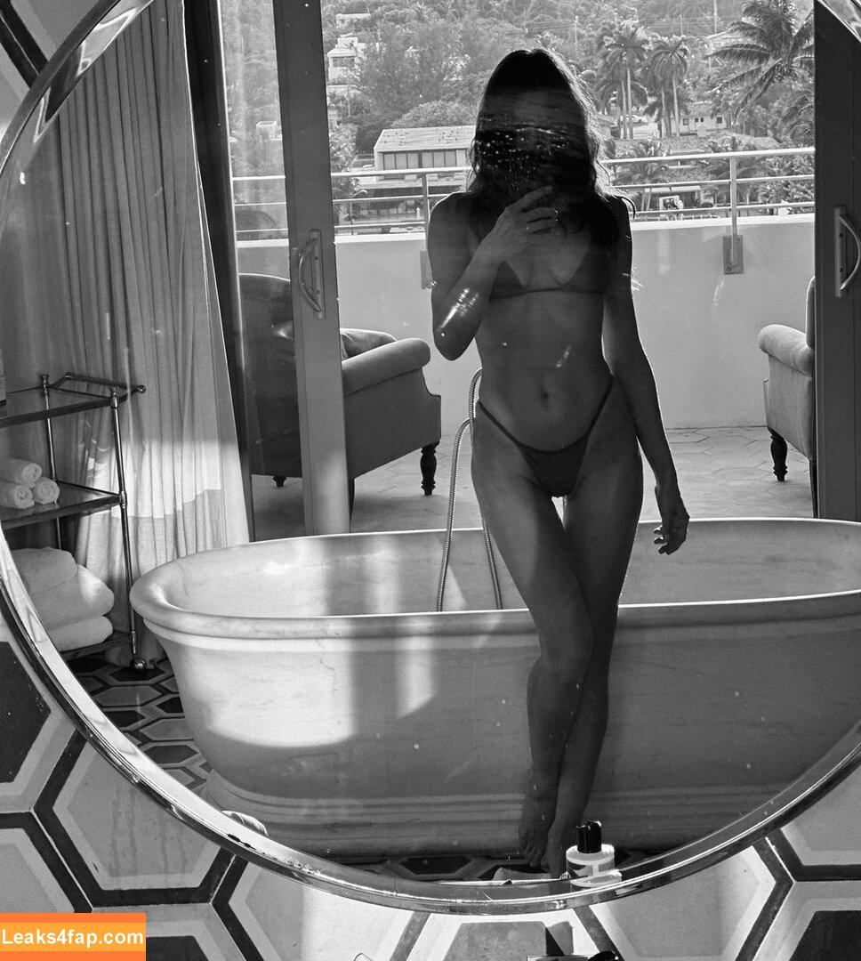 Irina Shayk / irinashayk / theirishayk слитое фото фото #0196