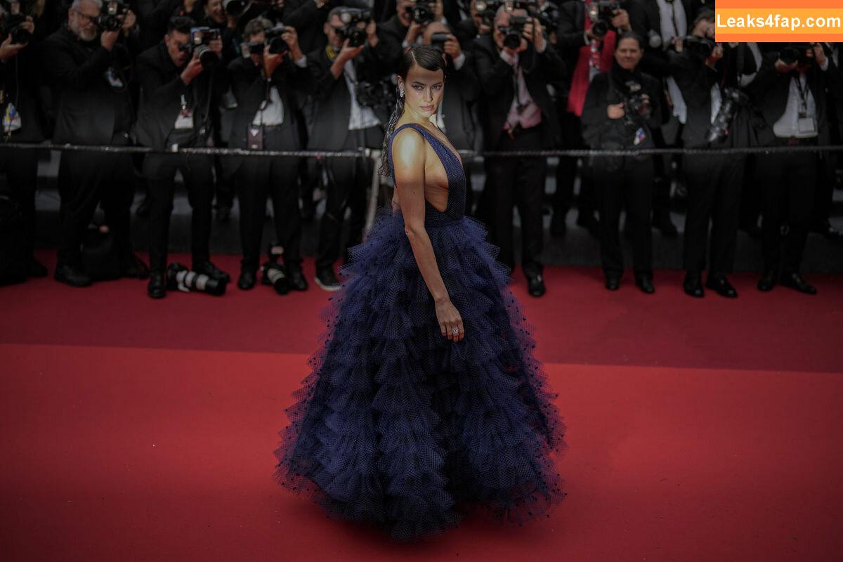 Irina Shayk / irinashayk / theirishayk слитое фото фото #0204