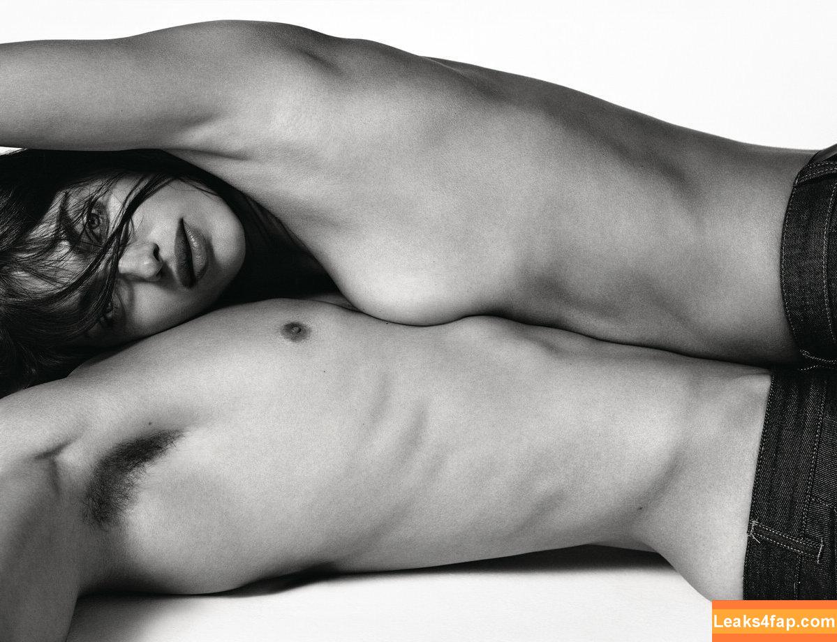 Irina Shayk / irinashayk / theirishayk слитое фото фото #0231