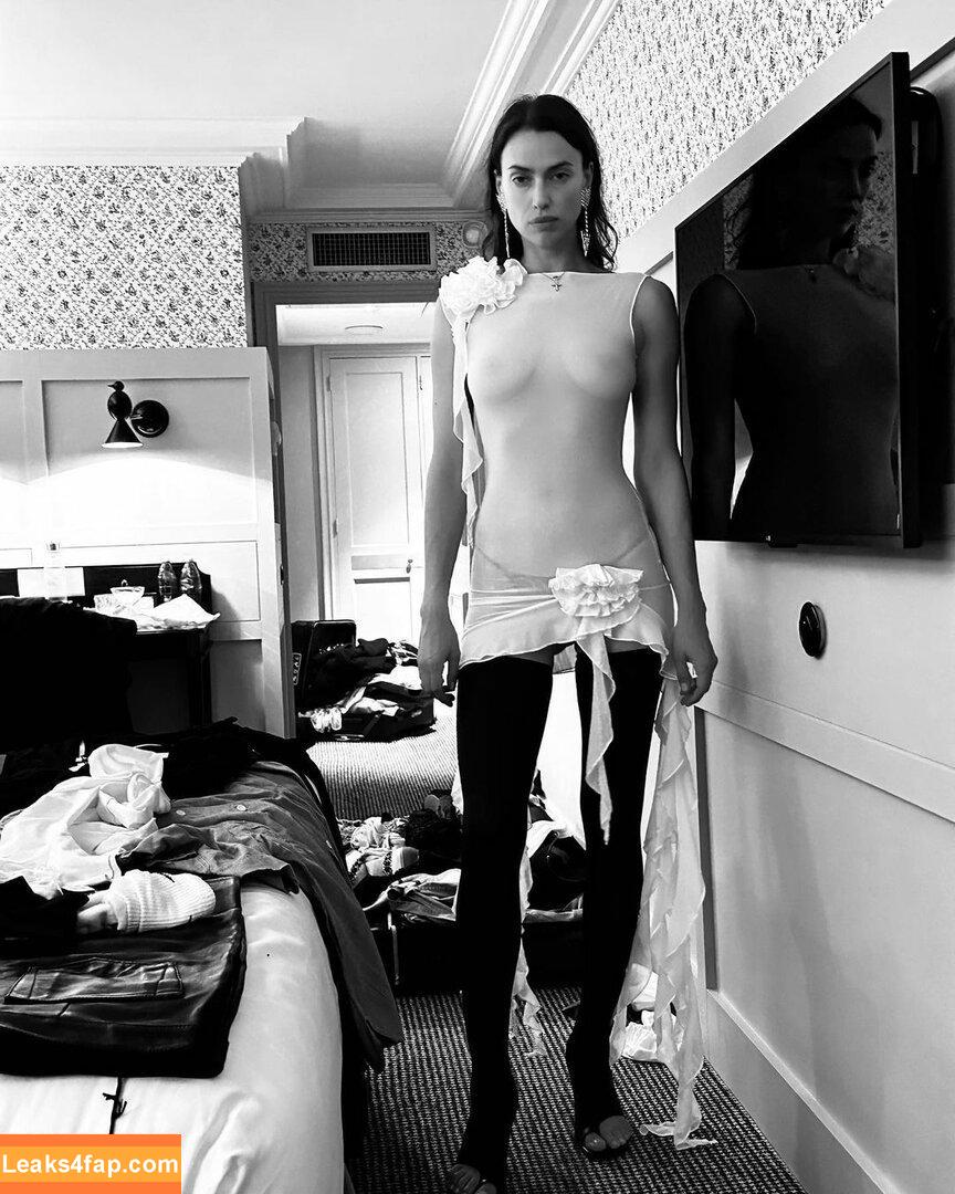 Irina Shayk / irinashayk / theirishayk слитое фото фото #0264