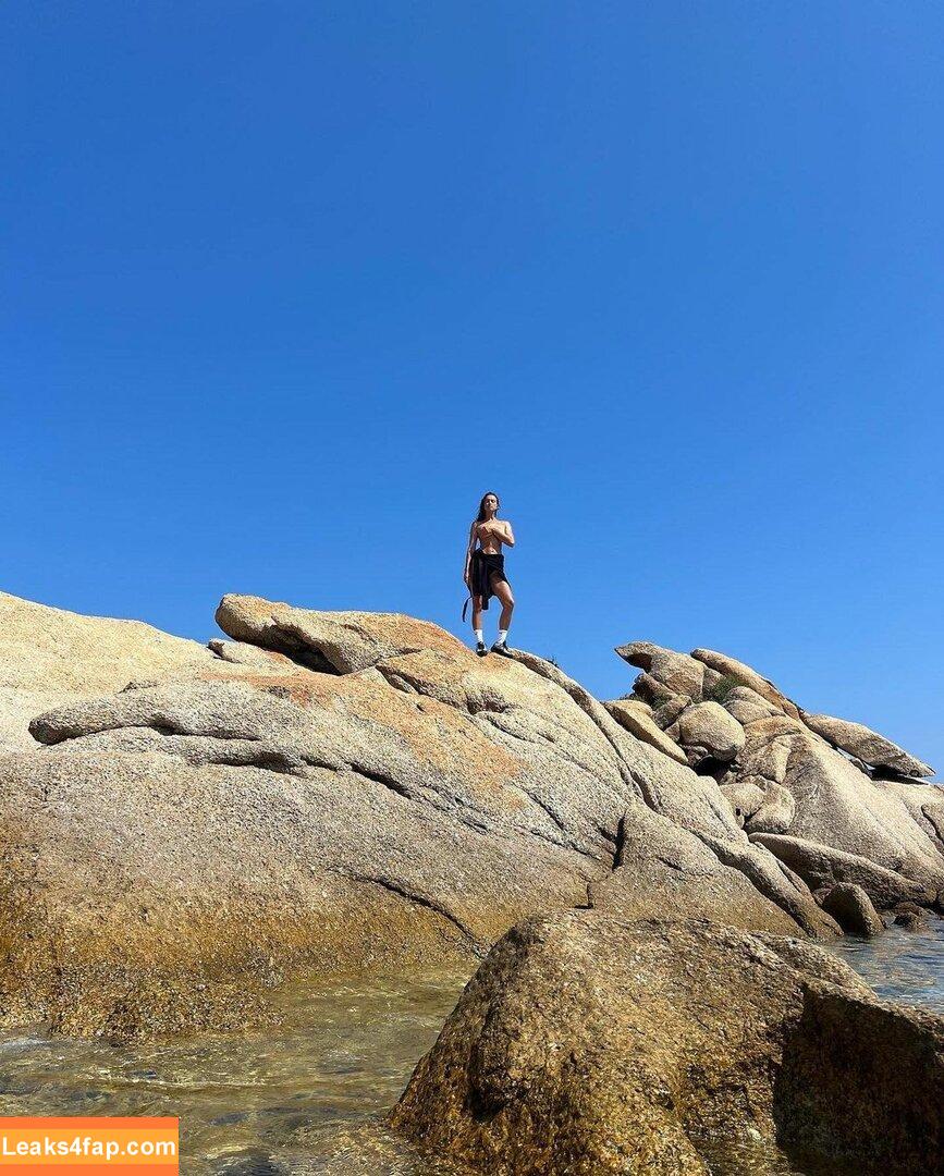 Irina Shayk / irinashayk / theirishayk слитое фото фото #0268