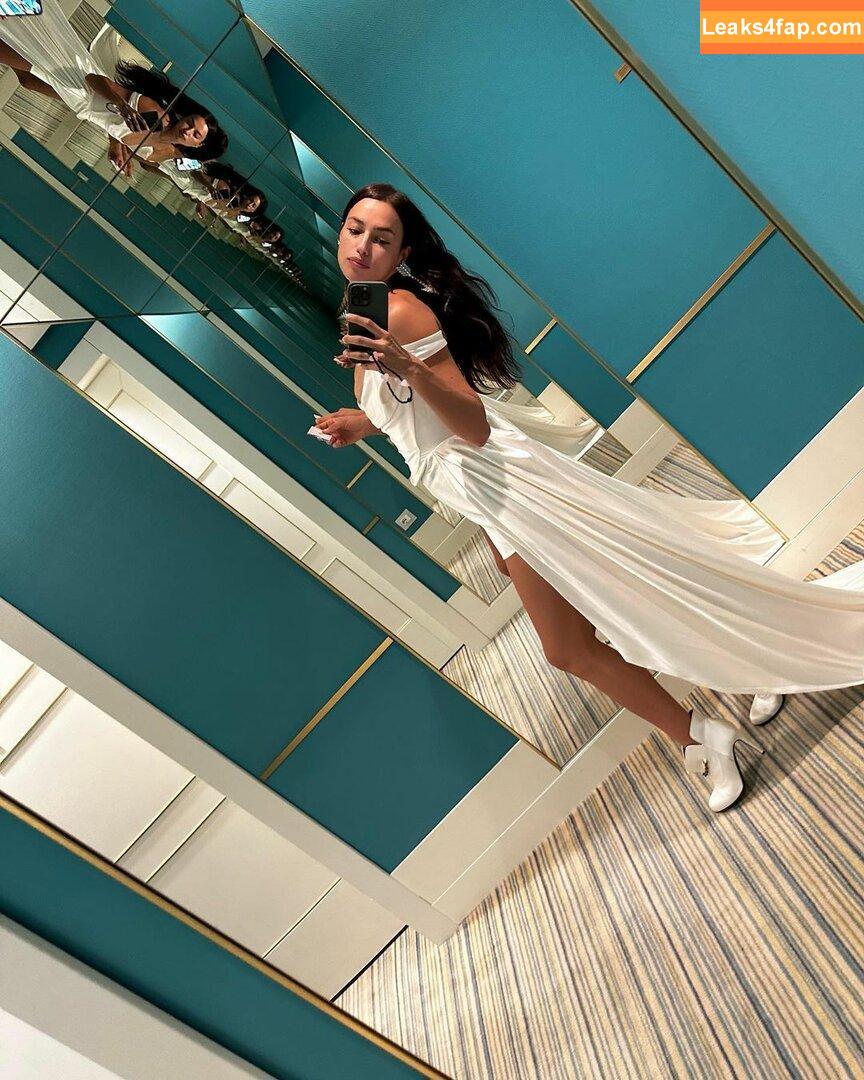 Irina Shayk / irinashayk / theirishayk слитое фото фото #0269