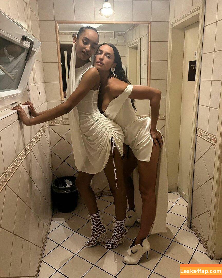 Irina Shayk / irinashayk / theirishayk слитое фото фото #0270