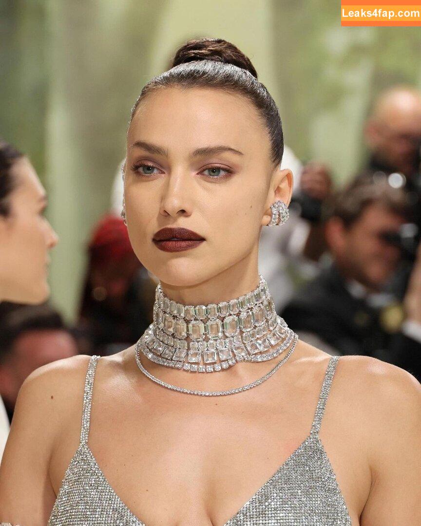 Irina Shayk / irinashayk / theirishayk слитое фото фото #0472