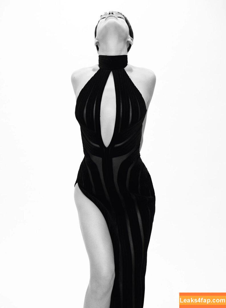 Irina Shayk / irinashayk / theirishayk слитое фото фото #0492