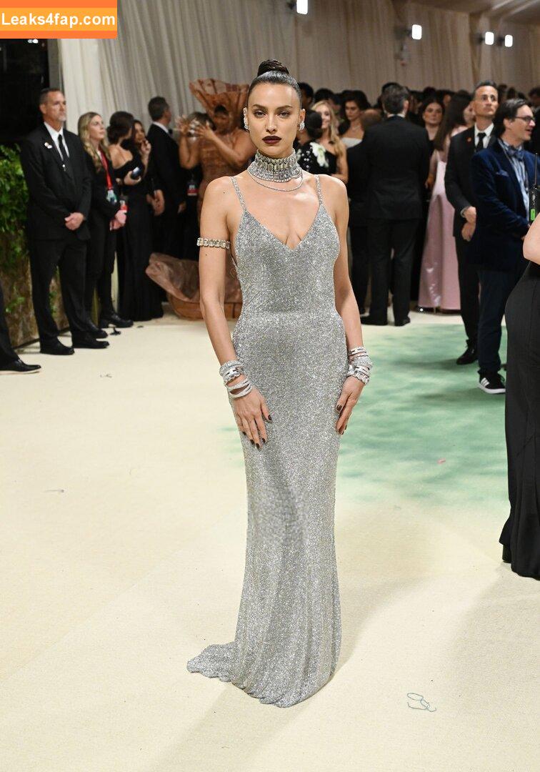 Irina Shayk / irinashayk / theirishayk слитое фото фото #0497