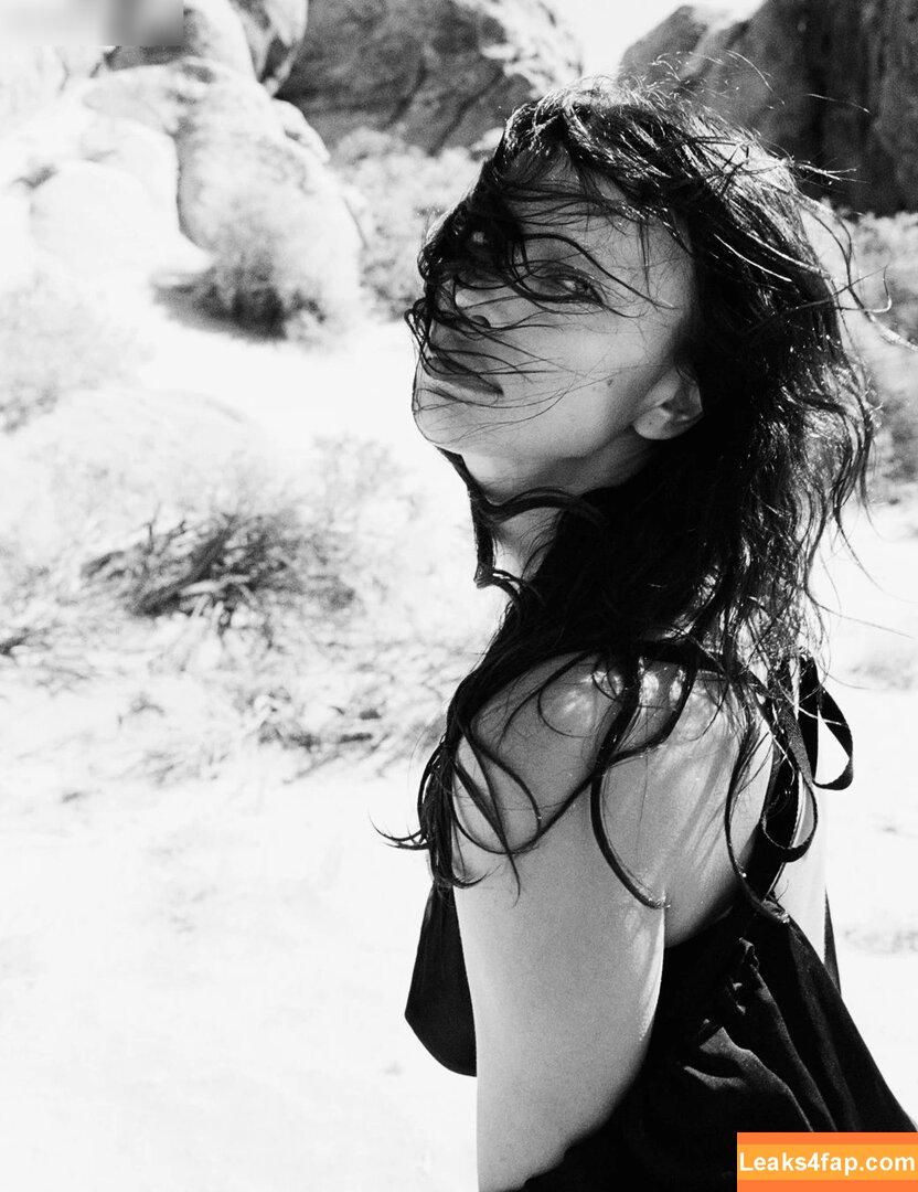 Irina Shayk / irinashayk / theirishayk слитое фото фото #0569