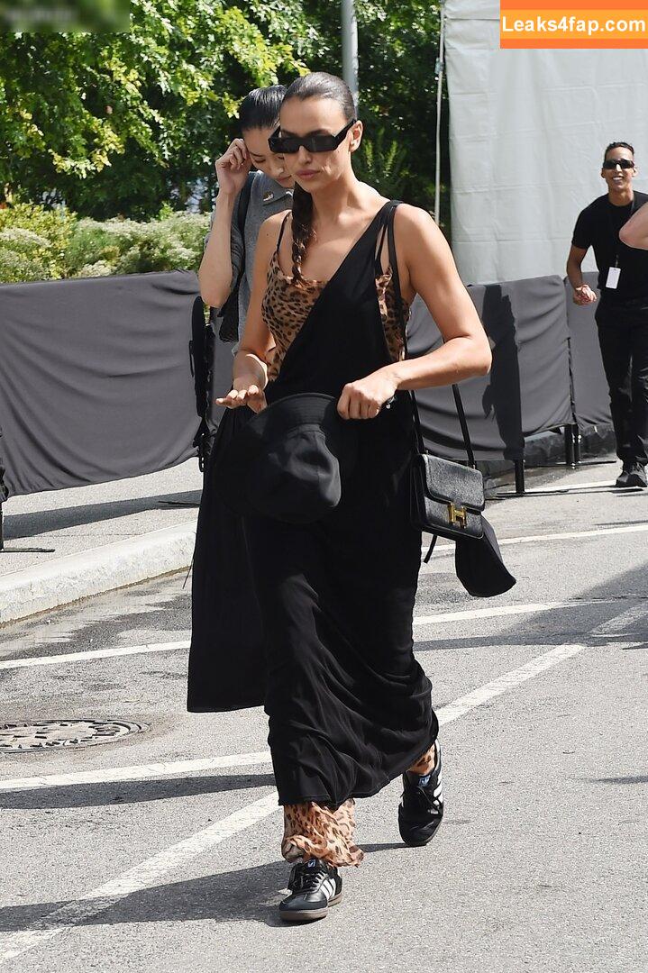 Irina Shayk / irinashayk / theirishayk слитое фото фото #0643