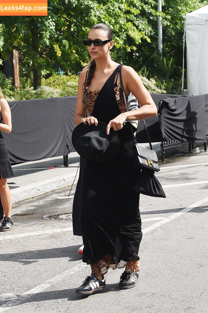 Irina Shayk / irinashayk / theirishayk слитое фото фото #0644