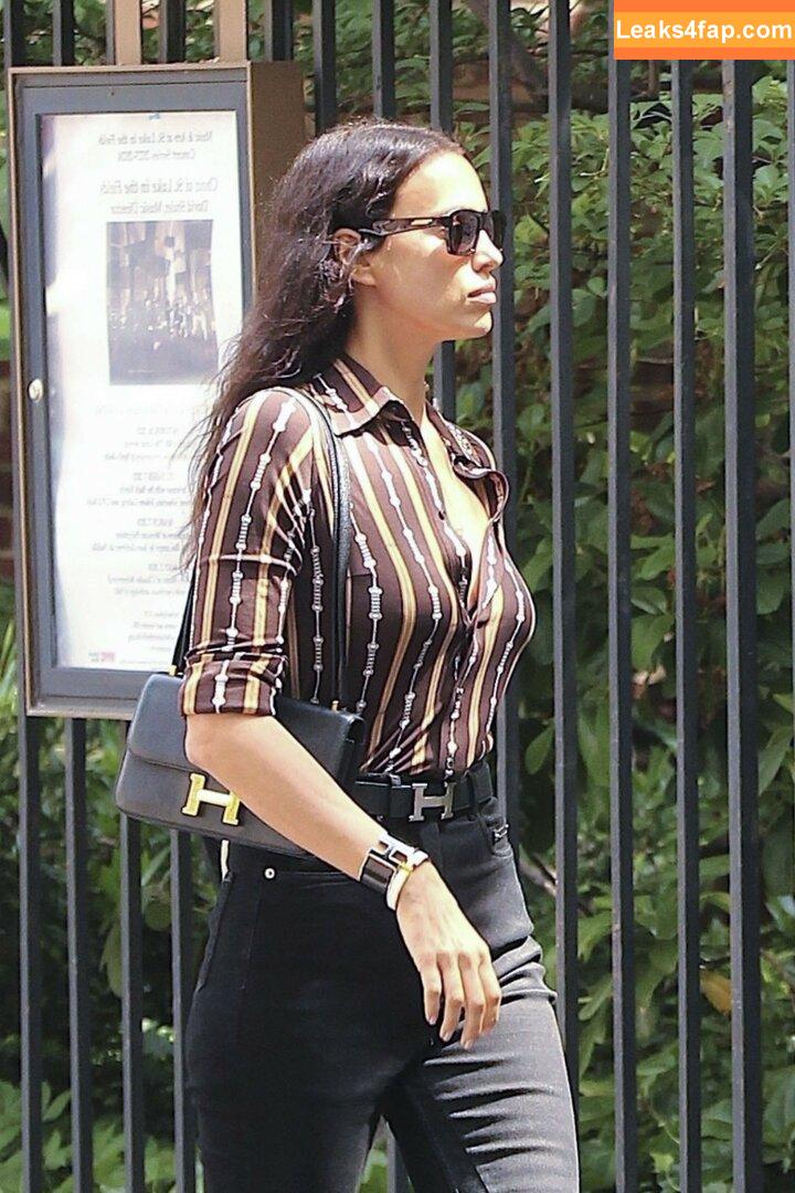 Irina Shayk / irinashayk / theirishayk слитое фото фото #0680