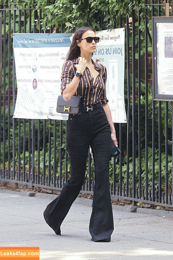 Irina Shayk / irinashayk / theirishayk leaked photo photo #0687