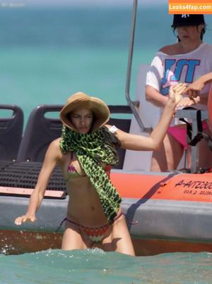 Irina Shayk photo #0838